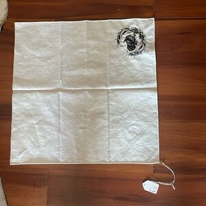 Atelier Saucier White Embroidered Napkin NWT